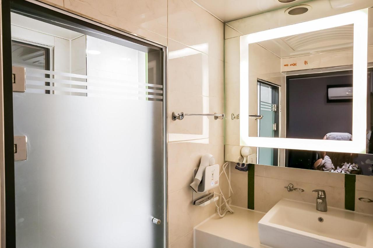 Yello Hotel Чхонджу Экстерьер фото